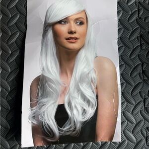 Claire's Radiant White Hair Wig